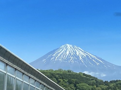 母の日のプレゼントで2泊3日の伊豆旅行 その1 20250511(日) 母の日のプレゼントで2泊3日の伊豆旅行 その1 20250511(日)