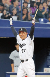 谷繁監督弾だけ 本塁打競争はまさかの… 谷繁監督弾だけ 本塁打競争はまさかの…