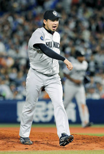 田島、開幕20試合連続の無失点 田島、開幕20試合連続の無失点