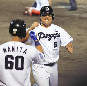 平田、決勝二塁打&好守 黒田の200勝を阻止 平田、決勝二塁打&好守 黒田の200勝を阻止