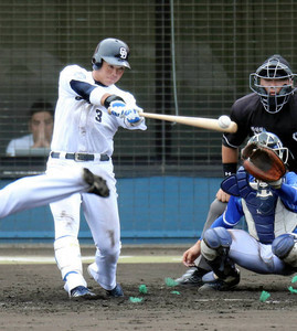 周平、フェニックスLで初タイムリー 周平、フェニックスLで初タイムリー