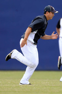 小笠原、後輩誕生を喜んだ 小笠原、後輩誕生を喜んだ