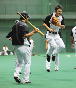溝脇、最終戦もかっ飛ばす 溝脇、最終戦もかっ飛ばす