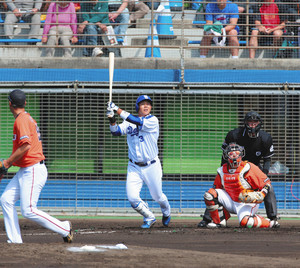 周平、ついに出た1号 ゲレーロに負けられん 周平、ついに出た1号 ゲレーロに負けられん