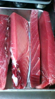 恵方巻き用バチマグロ到着ヾ(^▽^)ノ