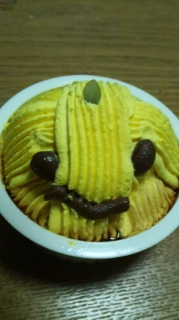 今日は定休日。