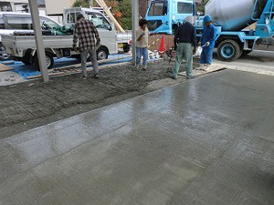 外構工事完成近づく 外構工事完成近づく