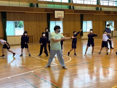 ダンス練習〜新たな動き〜 ダンス練習〜新たな動き〜