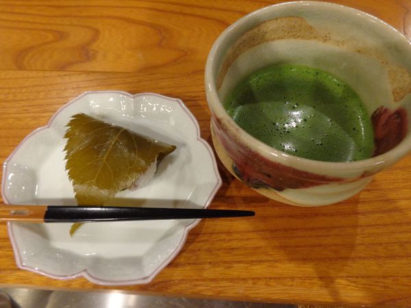 今月の甘味 桜餅 今月の甘味 桜餅