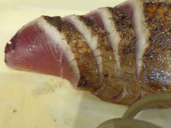 香りが良くて香ばしい、カツオの藁焼き 香りが良くて香ばしい、カツオの藁焼き