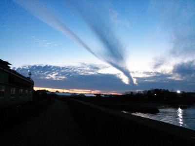 地震雲かも？！