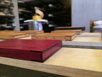 パープルハートの名刺入れ