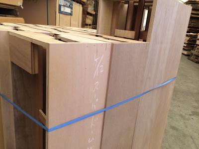 にわかに荷物がたまりだしました。