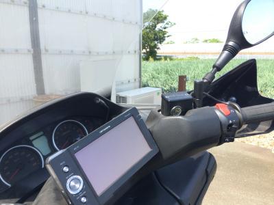 修理屋さんがバイクでやってきた！