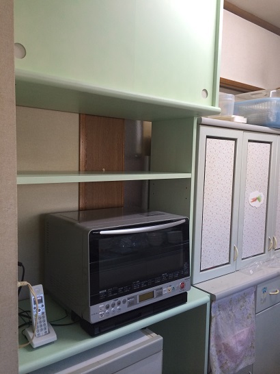 母ちゃんさんのところにレンジ台納品しました。
