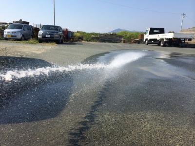 打ち水開始！