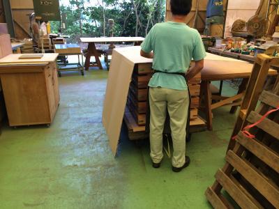 キャッシュトレーは下塗り