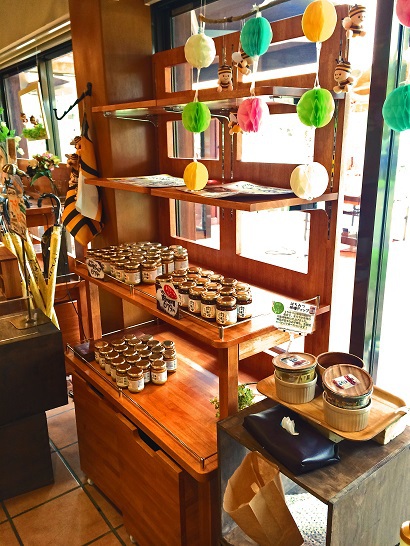 長坂養蜂場
