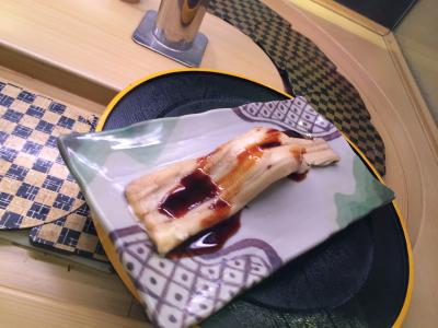 日本初の流れ鮨　魚がし鮨
