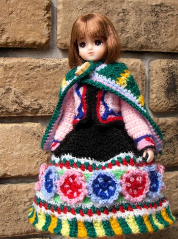「リカちゃんが着る世界の民族衣装」ペルーを編んでみた③