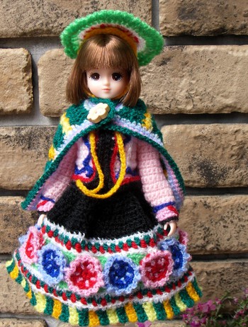「リカちゃんが着る世界の民族衣装」ペルーを編んでみた③