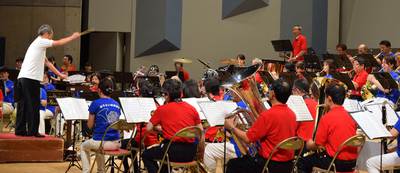 蒲郡シニア・ほうらい吹奏楽団「海と山の交流コンサート」開催