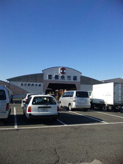 久しぶりの魚市場!