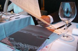 会食は時空を超える