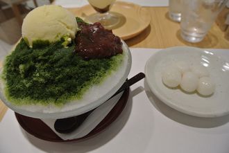 よ~じや
