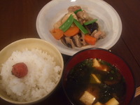 今夜も煮物で