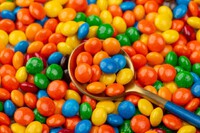 活力を解き放つ： 食品着色料のイノベーションにおけるスピルリナの役割