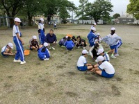 美化委員の草取りボランティアが始まりました