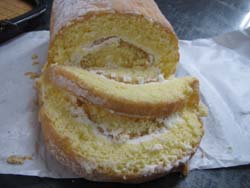 ☆豆な方から豆田のロールケーキ