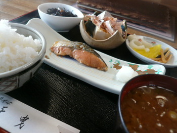 ☆議員さんと朝食？？ブロガーさんの店☆
