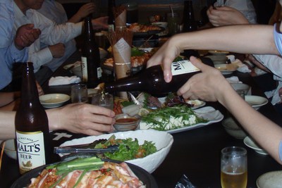 和民で乾杯