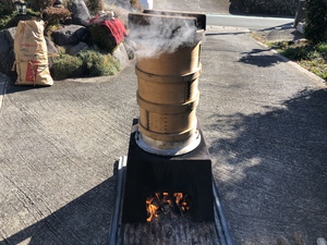 中学担任恩師宅での餅つき
