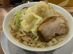 『麺屋しずる』らーめん並盛