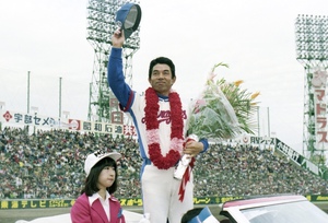 高木守道氏追悼 初代燃えドラのラッキー７