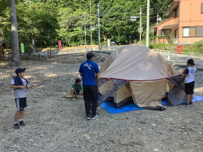 テント設営