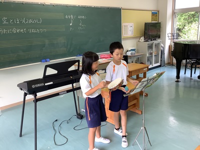 リズムをかさねて楽しもう