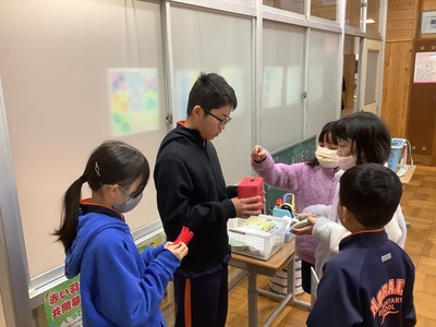 赤い羽根共同募金