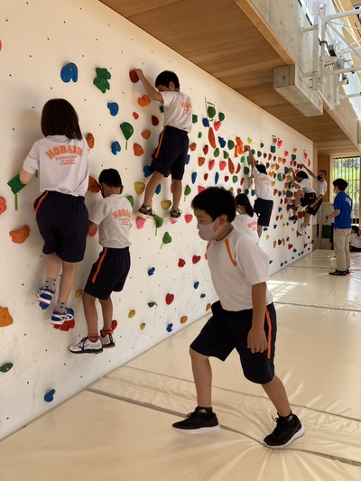 野外学習　ボルダリング