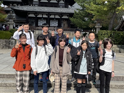 法隆寺見学中2