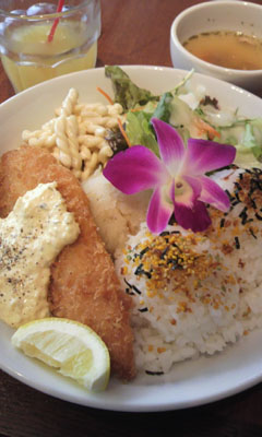ハワイアンダイナー「Aloha Table」