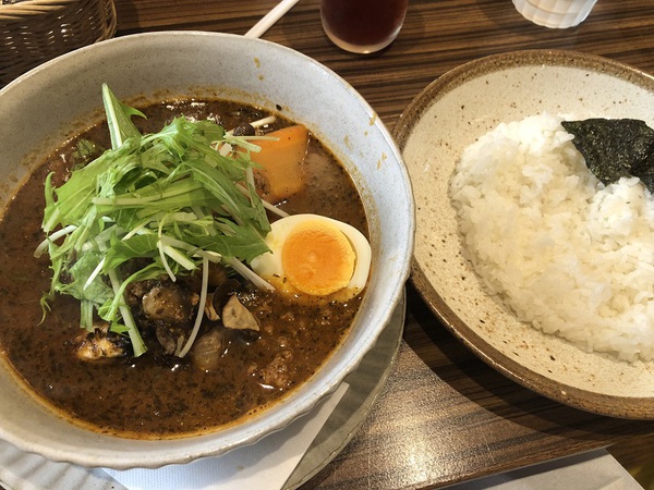 東京らっきょブラザーズ　　さん　　で　　ランチ　　☆