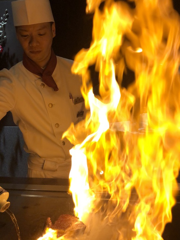 鉄板焼き　　さざんか　　さん　の　　賞味会　　☆