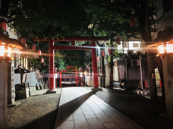 花園神社　　さん　　を　　参拝～　　　☆