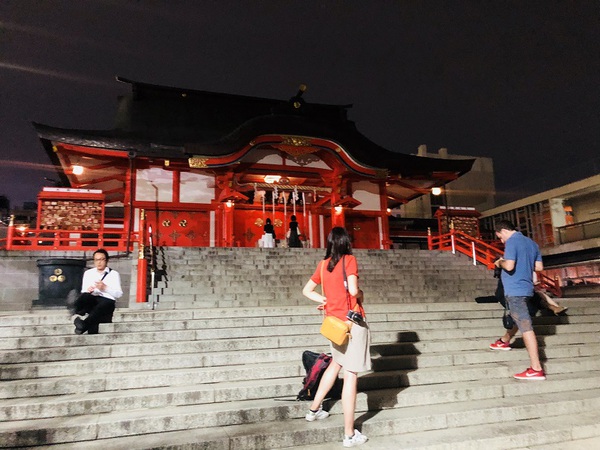 花園神社　　さん　　を　　参拝～　　　☆