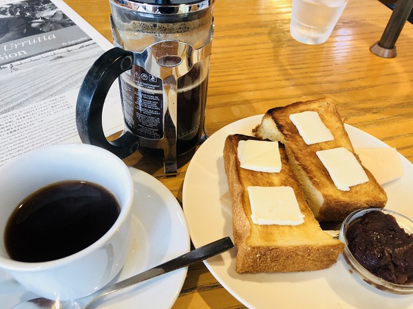 丸山珈琲　　さん　　で　　軽食　　　☆