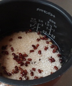 古代米赤飯